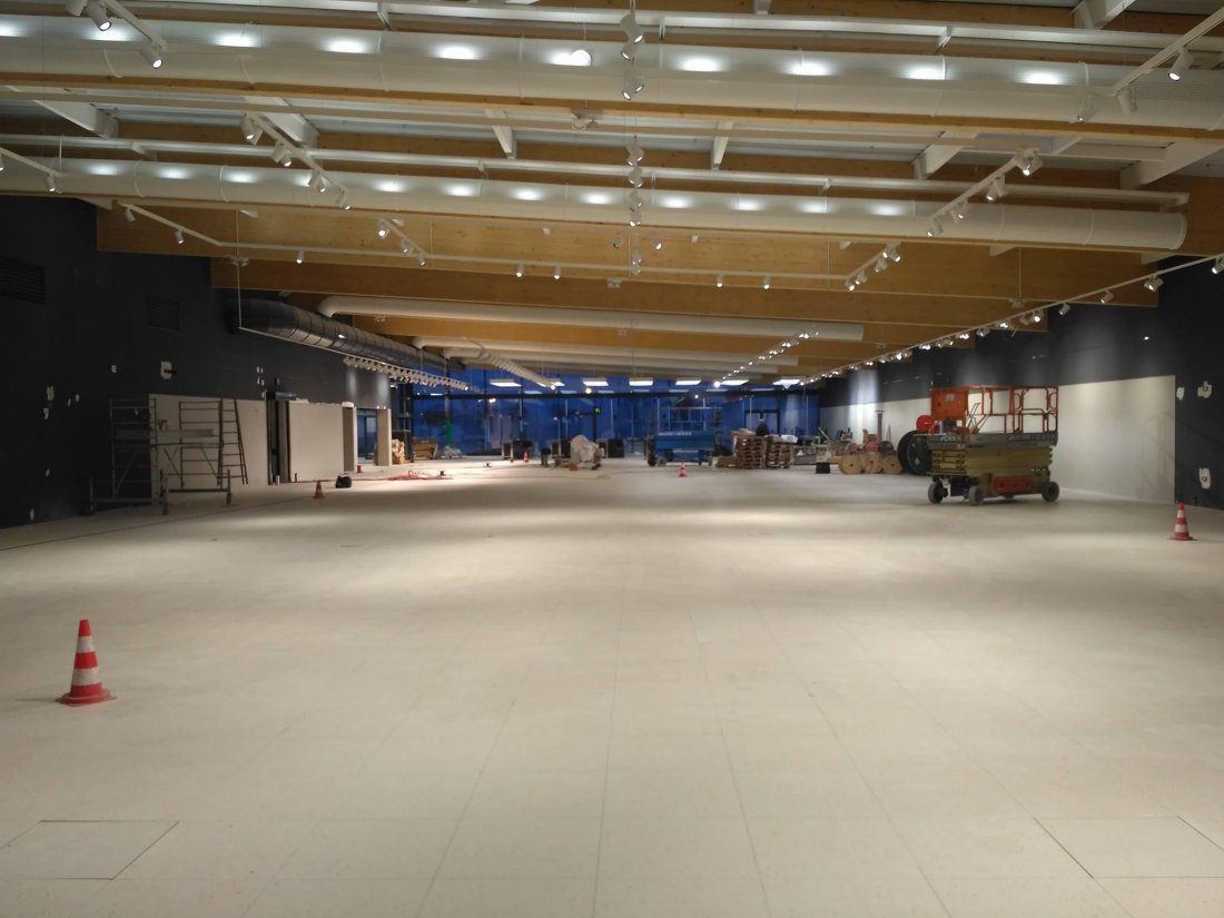 Installation électrique pour enseigne de distribution — réalisation HE2M à Libourne