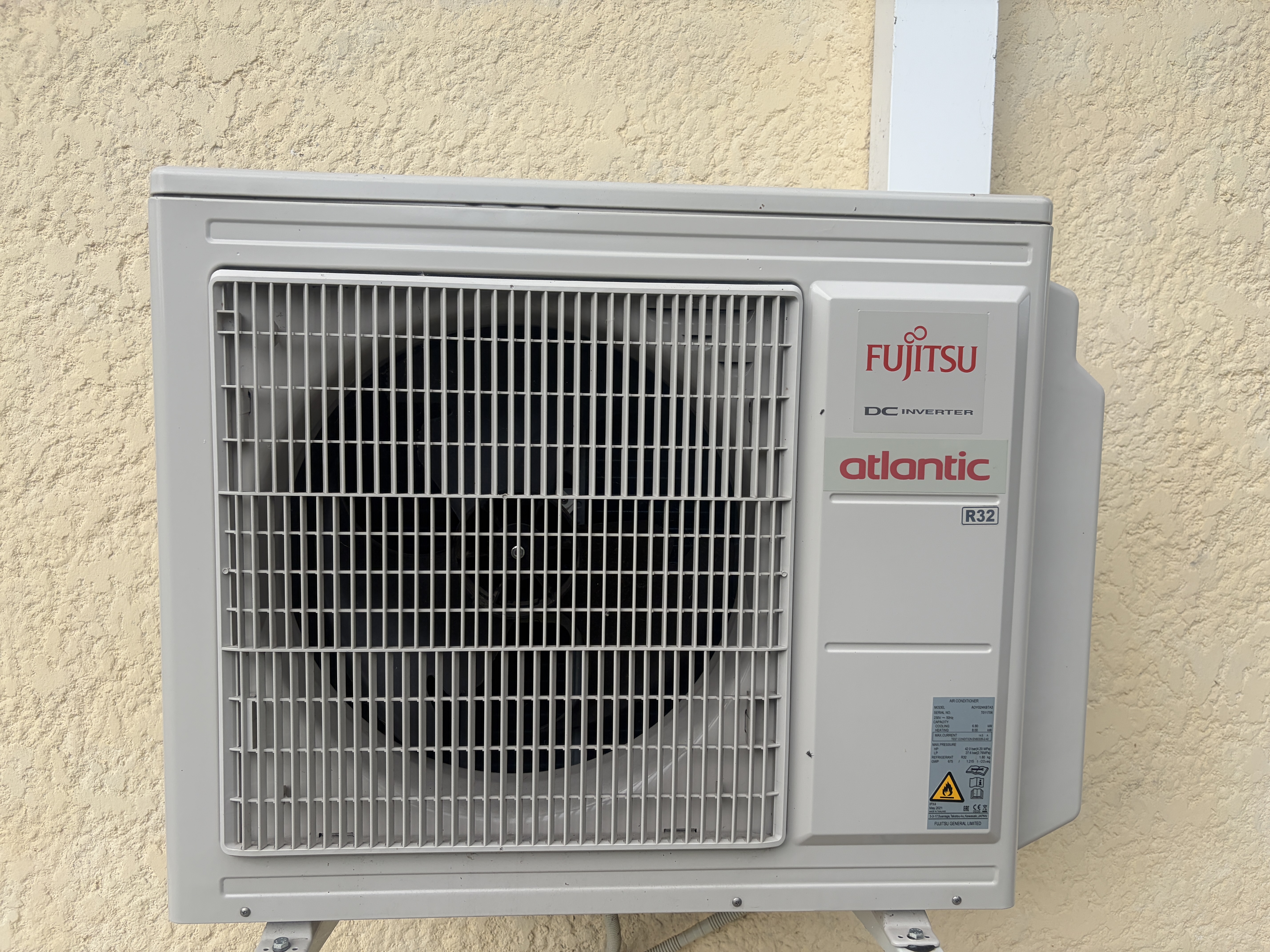 Installation de climatisation réversible — réalisation HE2M à Libourne